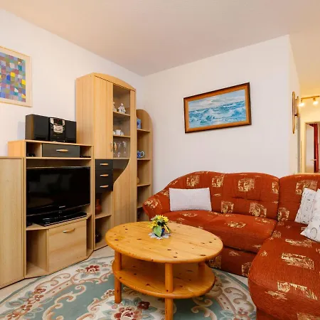 Duenenresidenz 23 By Interhome